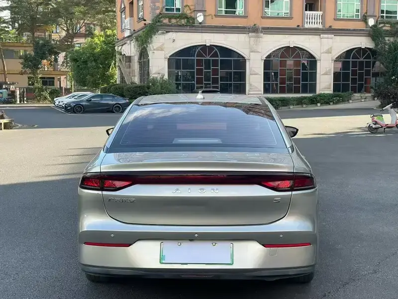 2023 Aion S с пробегом 73 000 км