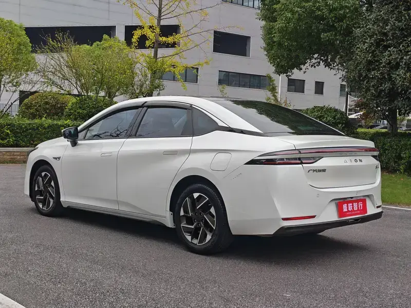 2023 Aion S с пробегом 118 000 км