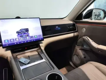 2026 Aito M7 с пробегом 7 500 км