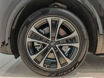 2026 Aito M7 с пробегом 7 500 км