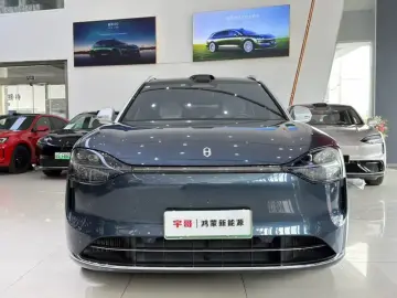 2024 Aito M9 с пробегом 39 600 км