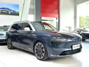 2024 Aito M9 с пробегом 39 600 км