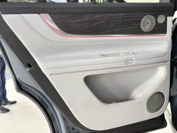 2024 Aito M9 с пробегом 39 600 км