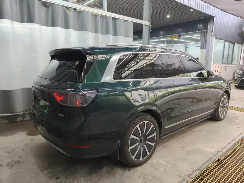 2024 Aito M9 с пробегом 21 000 км