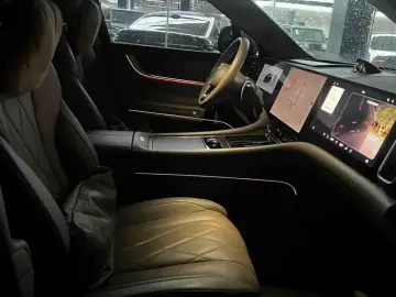 2024 Aito M9 с пробегом 21 000 км