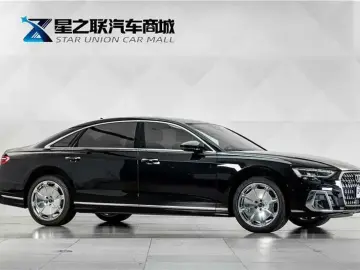 2025 Audi A8 с пробегом 2 400 км