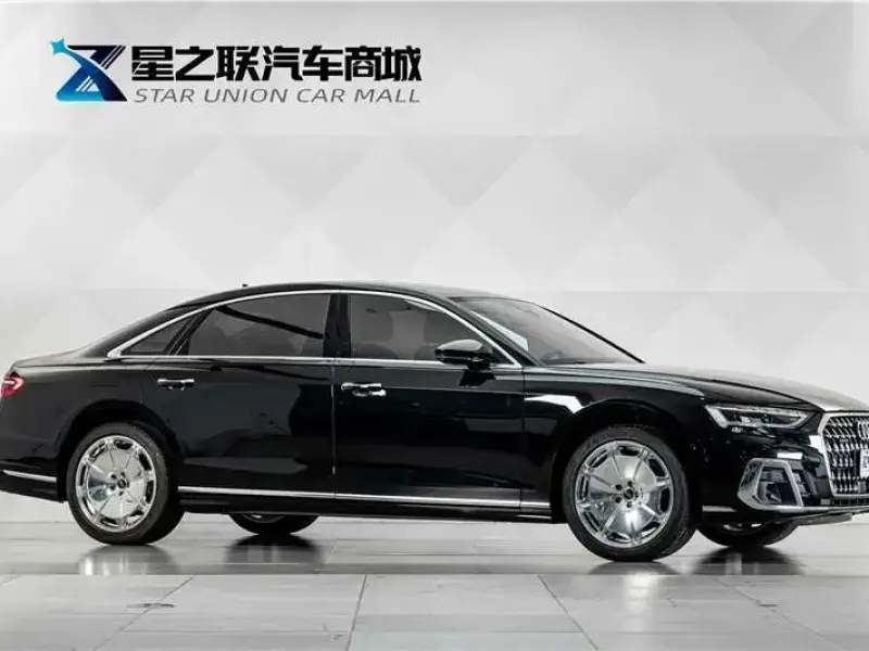 2025 Audi A8 с пробегом 2 400 км