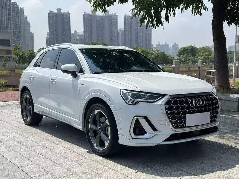 2024 Audi Q3 с пробегом 39 000 км