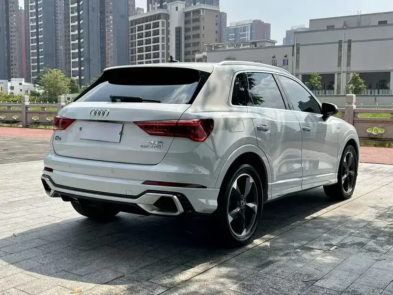 2024 Audi Q3 с пробегом 39 000 км