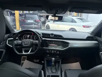 2024 Audi Q3 с пробегом 20 800 км