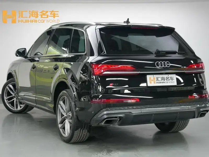 2024 Audi Q7 с пробегом 14 500 км