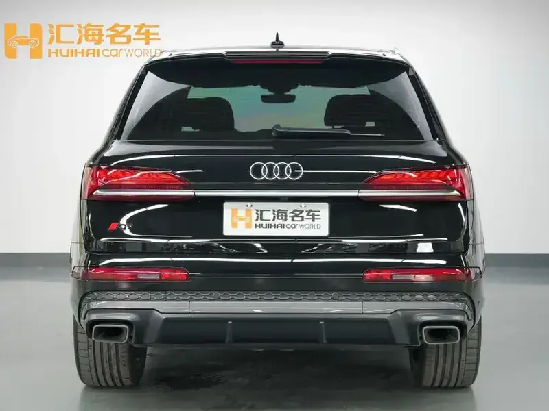 2024 Audi Q7 с пробегом 14 500 км