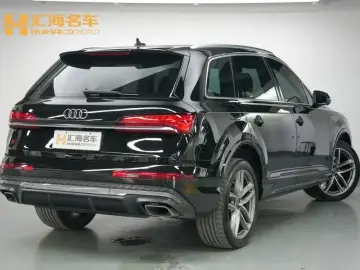 2024 Audi Q7 с пробегом 14 500 км