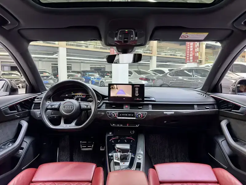 2021 Audi S4 с пробегом 63 000 км