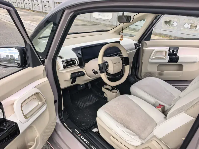 2023 Baojun Kiwi EV с пробегом 30 000 км