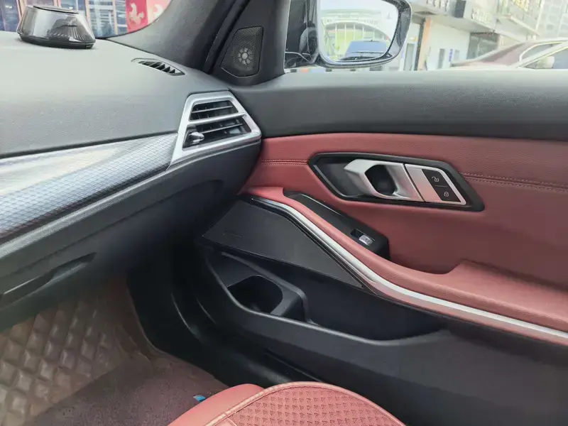 2025 BMW 3 серии с пробегом 29 000 км