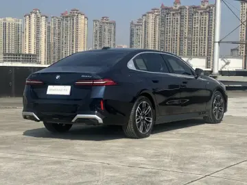 2024 BMW 5 серии с пробегом 26 000 км