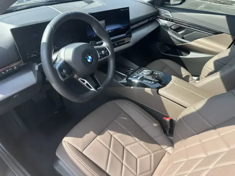 2024 BMW 5 серии с пробегом 26 000 км