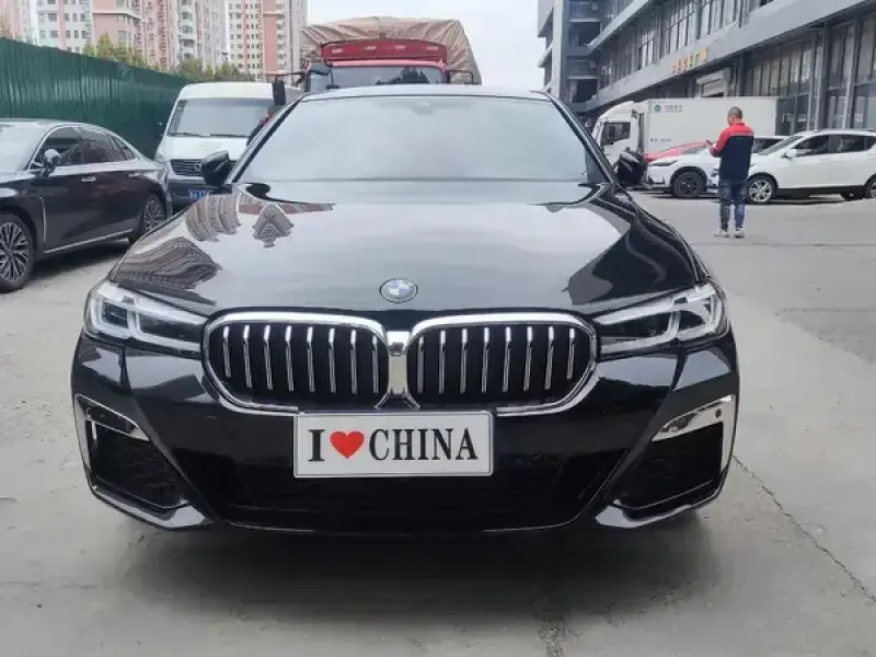 2023 BMW 5 серии с пробегом 44 000 км
