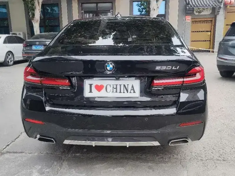 2023 BMW 5 серии с пробегом 44 000 км