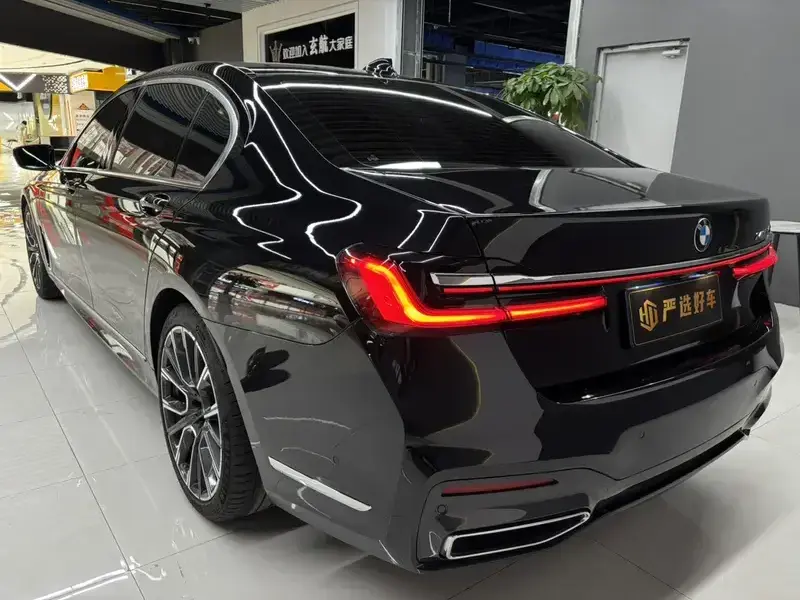 2021 BMW 7 серии с пробегом 110 000 км