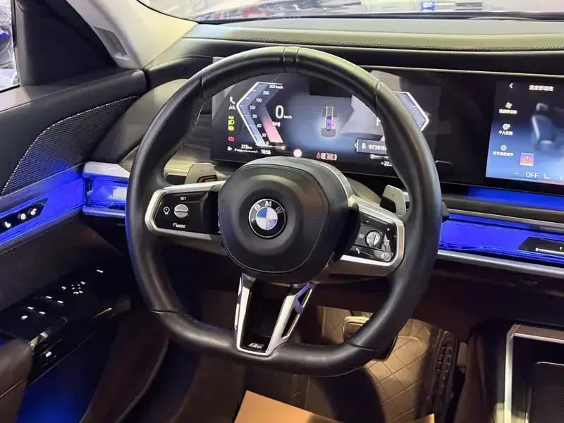 2023 BMW 7 серии с пробегом 40 000 км