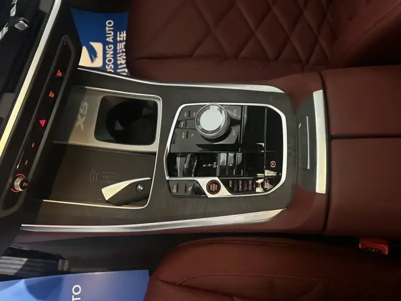 2025 BMW X5 с пробегом 10 000 км