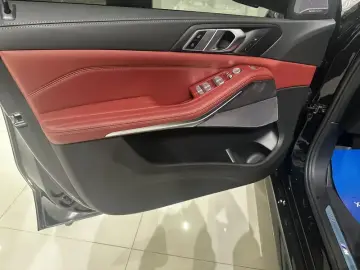 2025 BMW X5 с пробегом 10 000 км