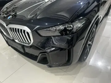 2025 BMW X5 с пробегом 10 000 км