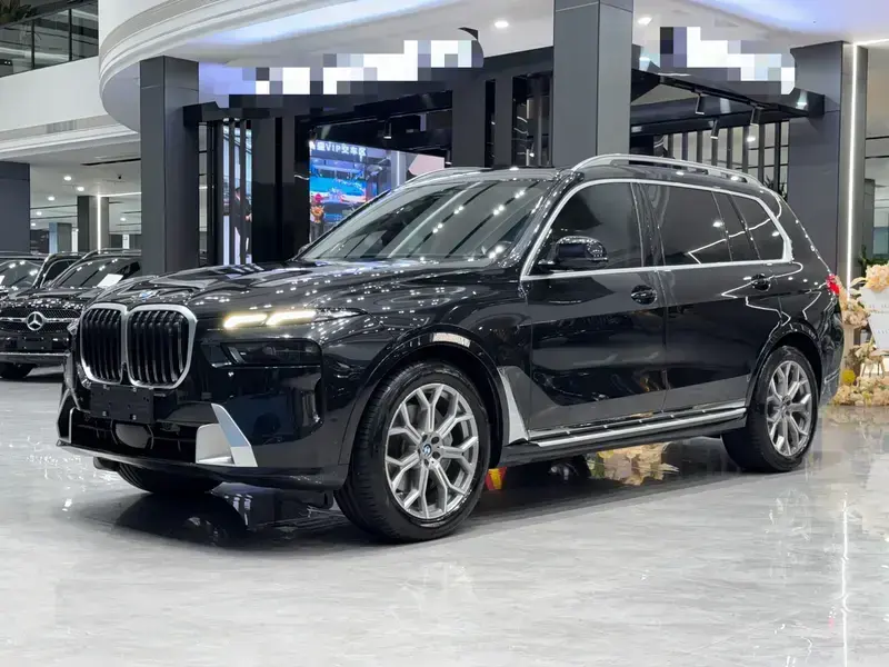 2023 BMW X7 с пробегом 40 000 км