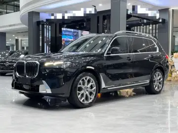 2023 BMW X7 с пробегом 40 000 км