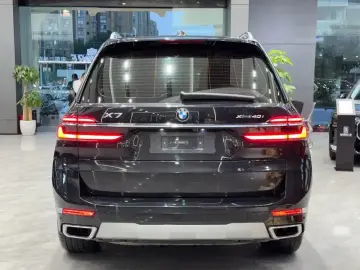 2023 BMW X7 с пробегом 40 000 км