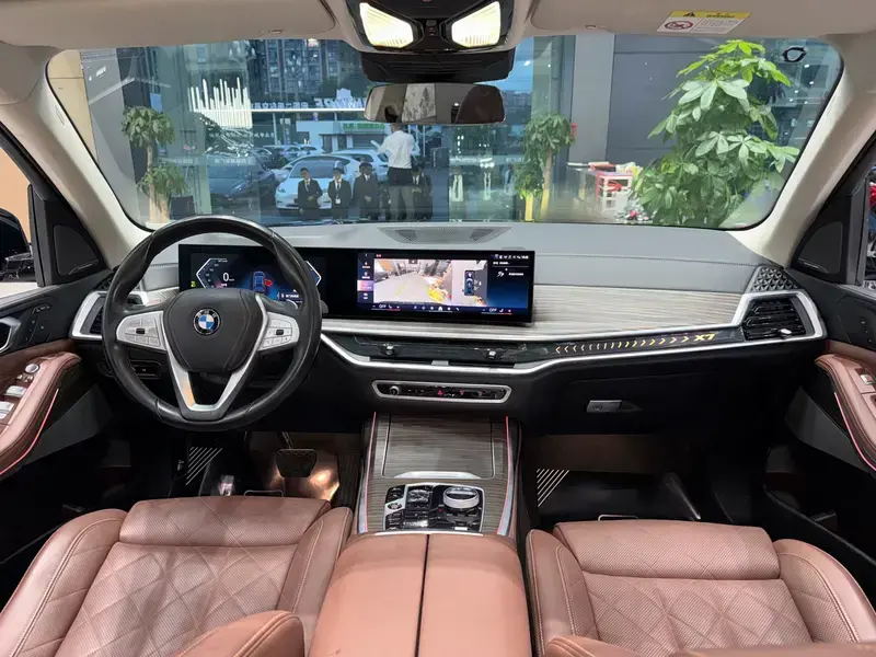 2023 BMW X7 с пробегом 40 000 км