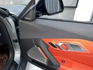 2023 BMW Z4 с пробегом 9 800 км