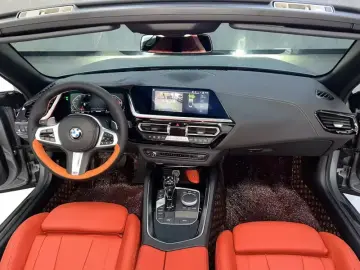 2023 BMW Z4 с пробегом 9 800 км