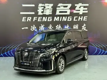 2023 Buick GL8 с пробегом 26 000 км
