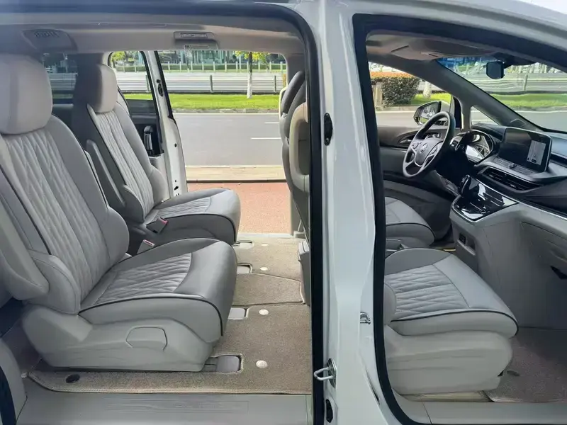 2022 Buick GL8 с пробегом 100 000 км