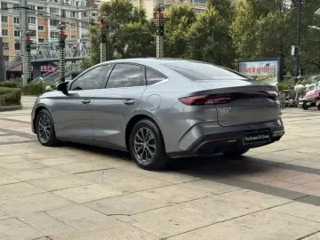 2024 BYD Qin L с пробегом 51 000 км