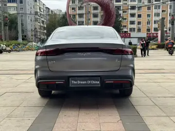 2024 BYD Qin L с пробегом 51 000 км