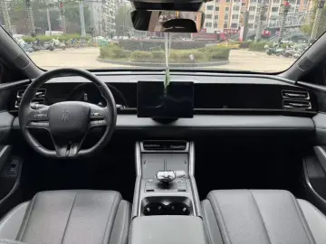 2024 BYD Qin L с пробегом 51 000 км
