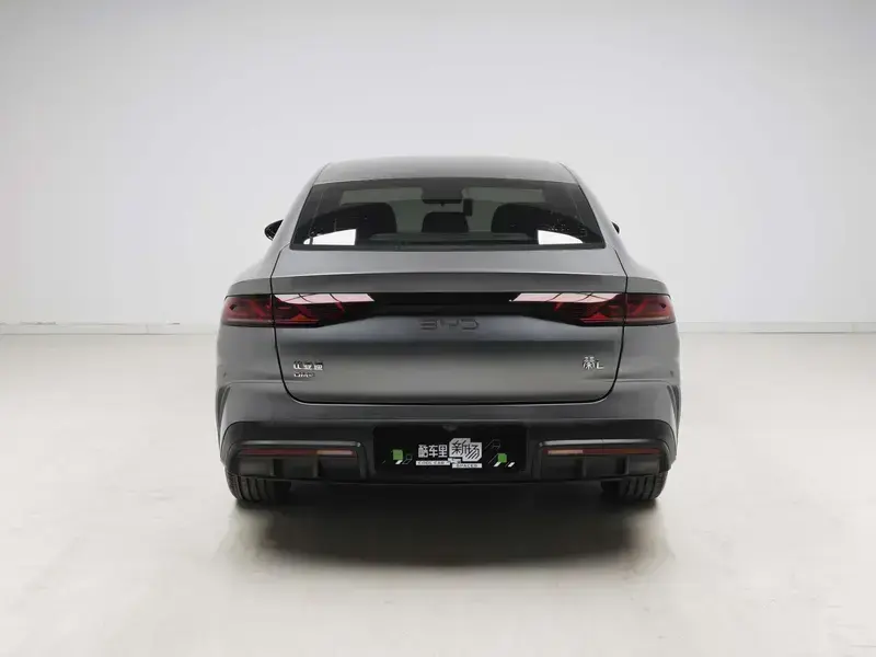2024 BYD Qin L с пробегом 20 900 км