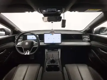 2024 BYD Qin L с пробегом 20 900 км