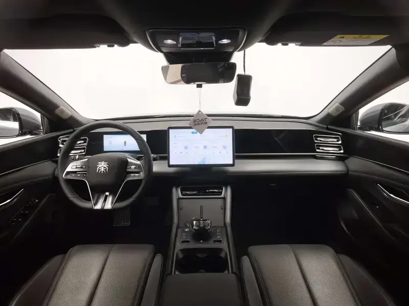 2024 BYD Qin L с пробегом 20 900 км