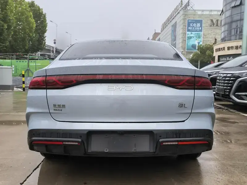 2024 BYD Qin L с пробегом 14 200 км