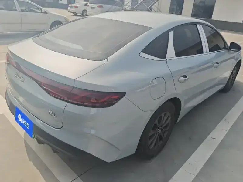 2024 BYD Qin L с пробегом 28 000 км