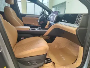 2024 BYD Song L с пробегом 26 200 км
