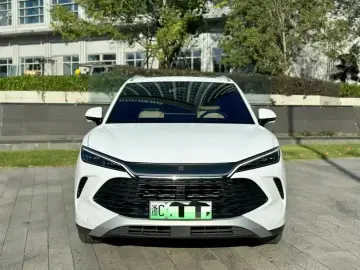 2024 BYD Song L с пробегом 12 000 км