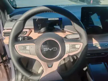2025 BYD Seagull с пробегом 2 700 км