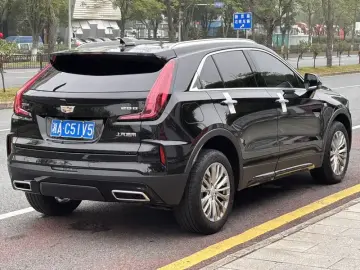 2024 Cadillac XT4 с пробегом 11 000 км