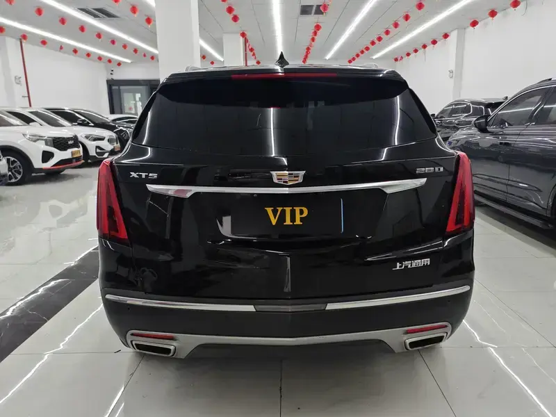 2020 Cadillac XT5 с пробегом 88 000 км